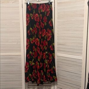 Vintage Anna-Bella Red and Black Floral Skirt. Size Medium